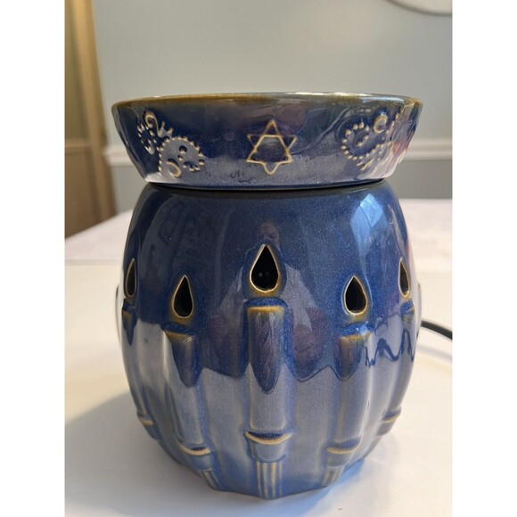 Scentsy Hanukkah Menorah Blue Ceramic Wax Warmer Full Size Retired Tested - Picture 8 of 15